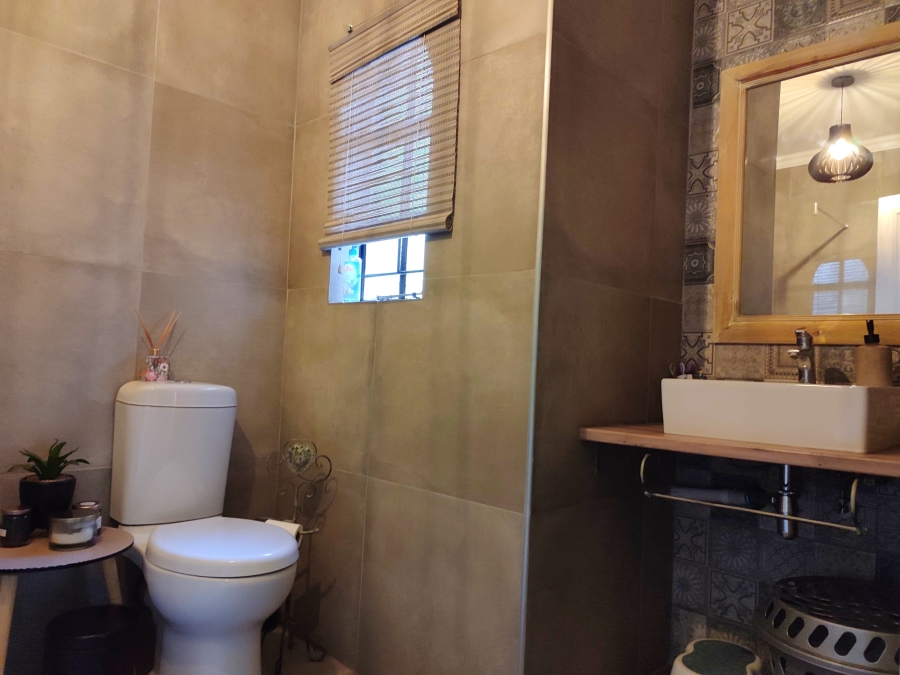 5 Bedroom Property for Sale in Doringkruin North West